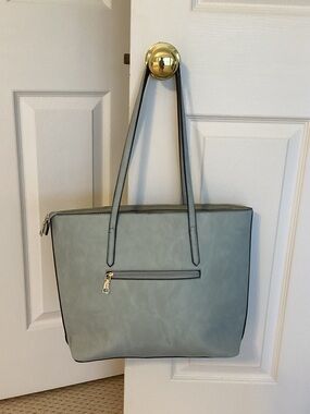Women's soft blue Tote Bag with Front Zip Pocket - Unbranded